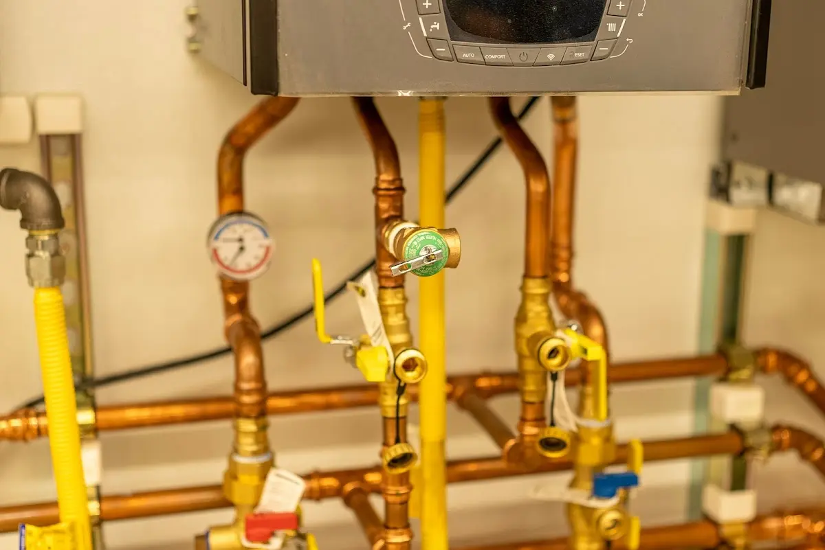 Licensed technician providing Emergency Plumbing for a homeowner in Jefferson